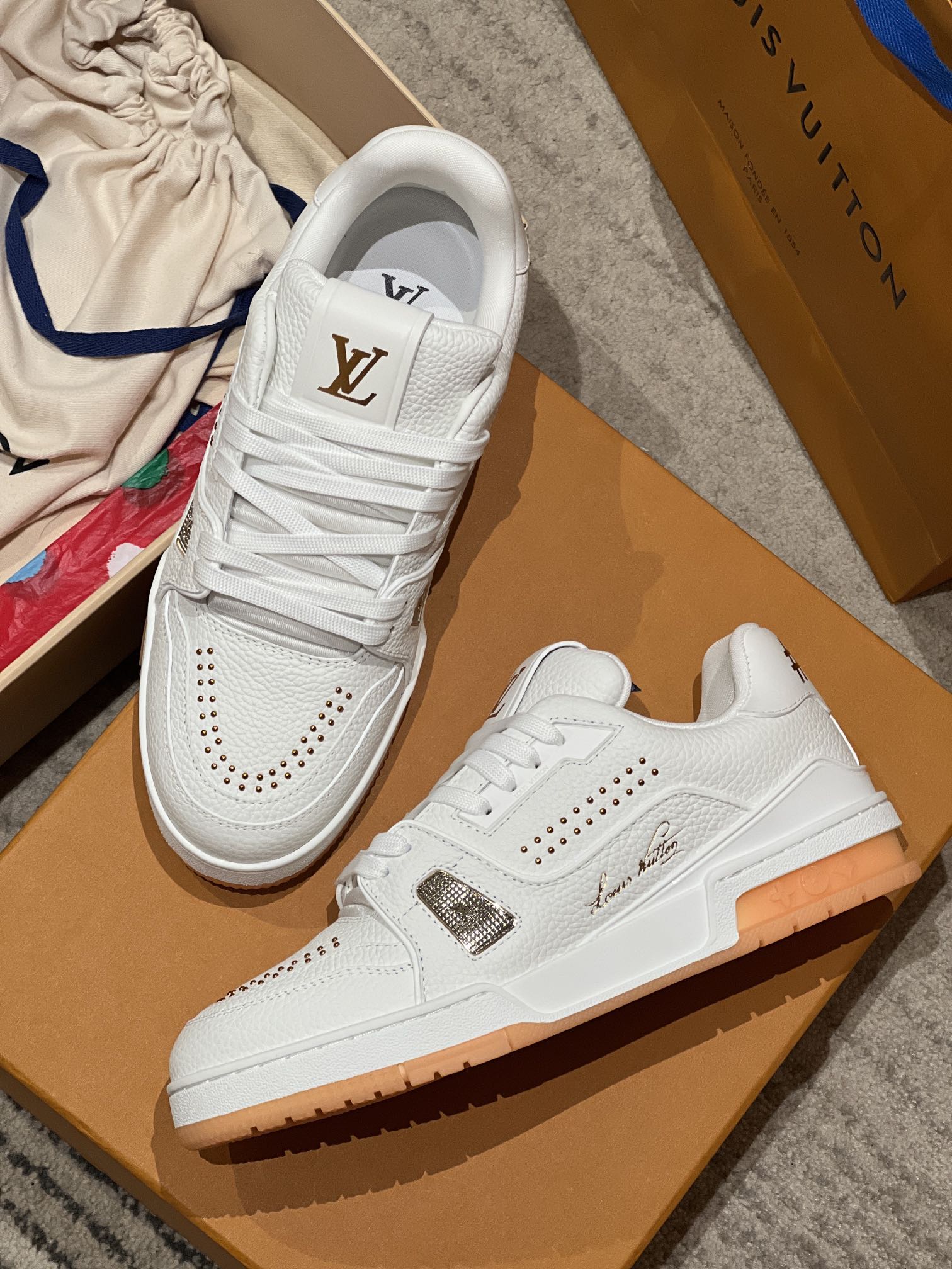 LOUIS VUITTON Кроссовки LV Trainer 24FW LOUIS VUITTON Кроссовки LV Trainer 24FW