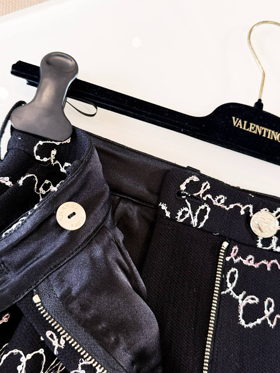 CHANEL Женские шорты CHANEL Женские шорты