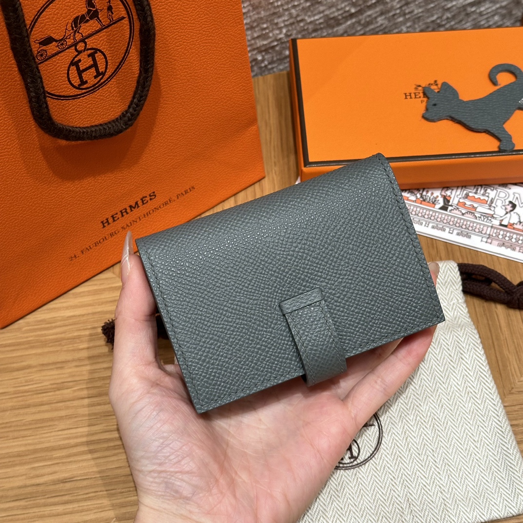 HERMES Кошелёк Bearn 10 см 63/Vert Amanda Epsom HERMES Кошелёк Bearn 10 см 63/Vert Amanda Epsom