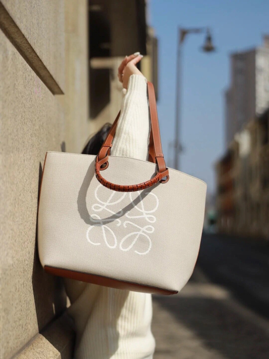 LOEWE Женская сумка Anagram Tote