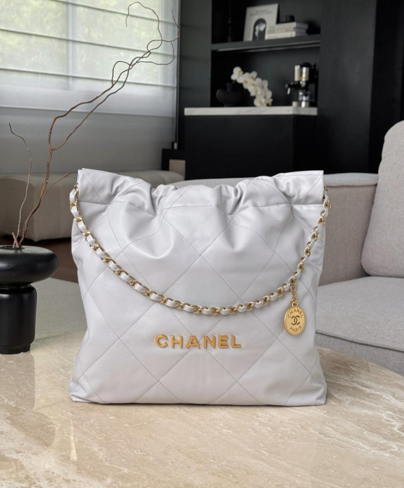 CHANEL Женская cумка-тоут 22 Medium