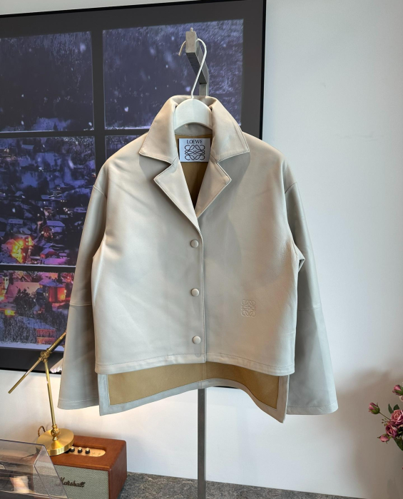 LOEWE Женская кожаная куртка