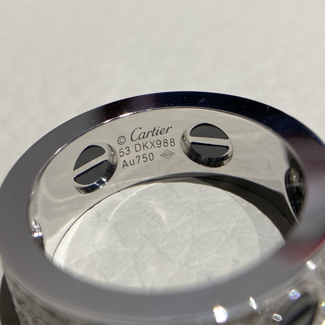 CARTIER Кольцо Love из белого золота и бриллиантов CARTIER Кольцо Love из белого золота и бриллиантов