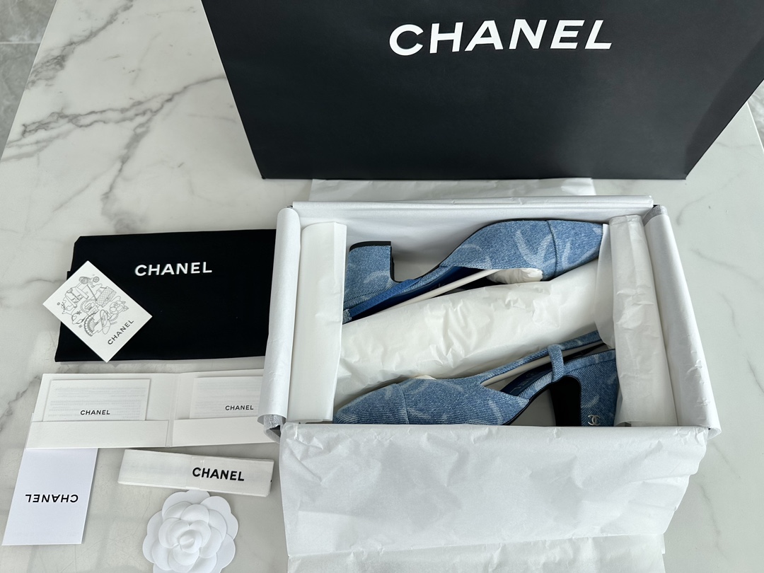 CHANEL Женские туфли слингбэки деним CHANEL Женские туфли слингбэки деним