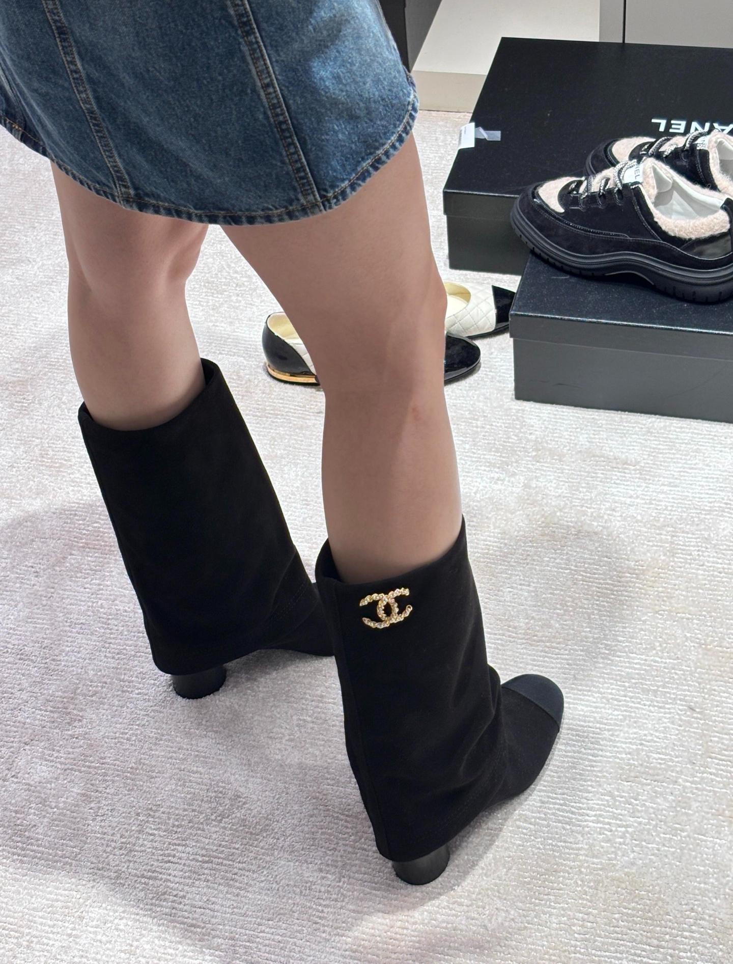 CHANEL Женские сапоги CHANEL Женские сапоги