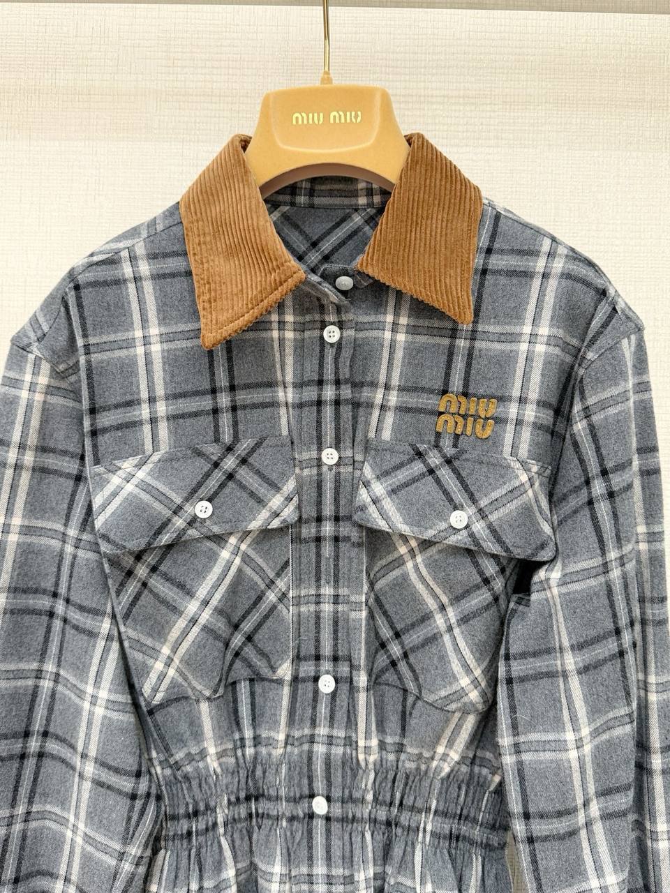 MIU MIU Женское платье из шерсти MIU MIU Женское платье из шерсти