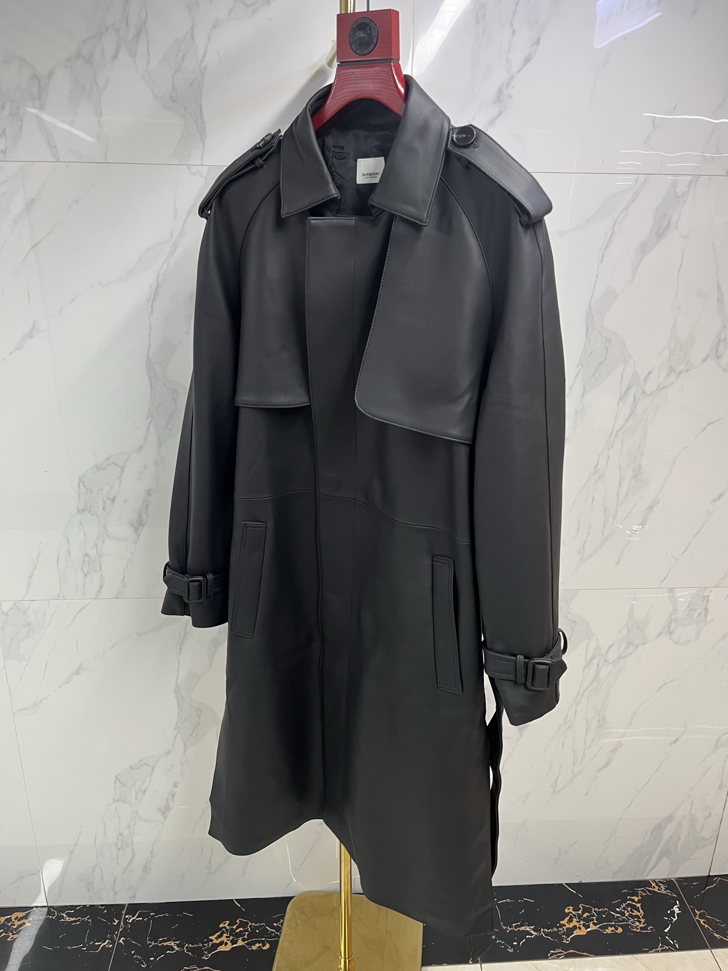 BURBERRY Мужской кожаный плащ BURBERRY Мужской кожаный плащ