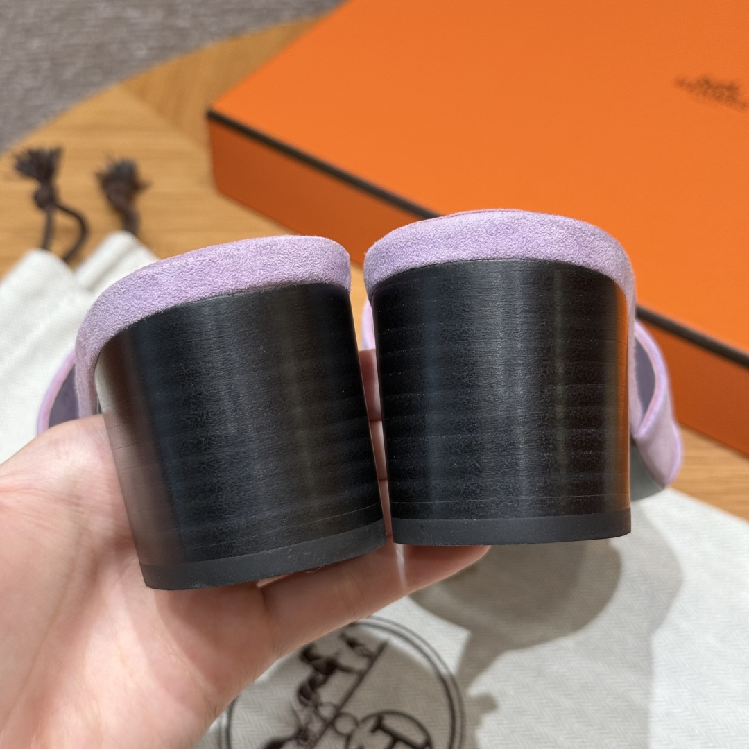 HERMES Женские сандалии Gigi Kelly из замши HERMES Женские сандалии Gigi Kelly из замши