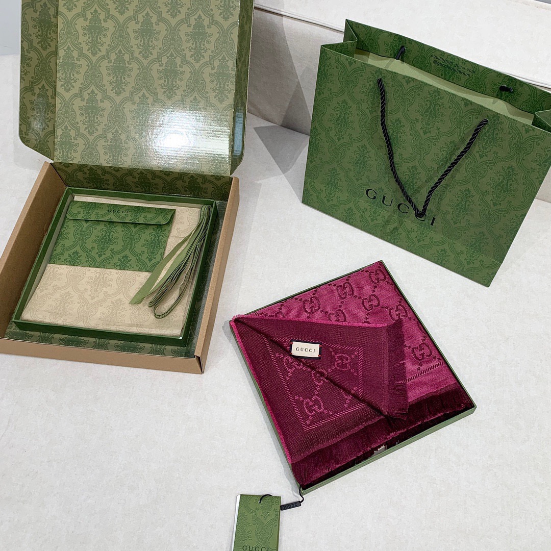 GUCCI Женский жаккардовый шарф 