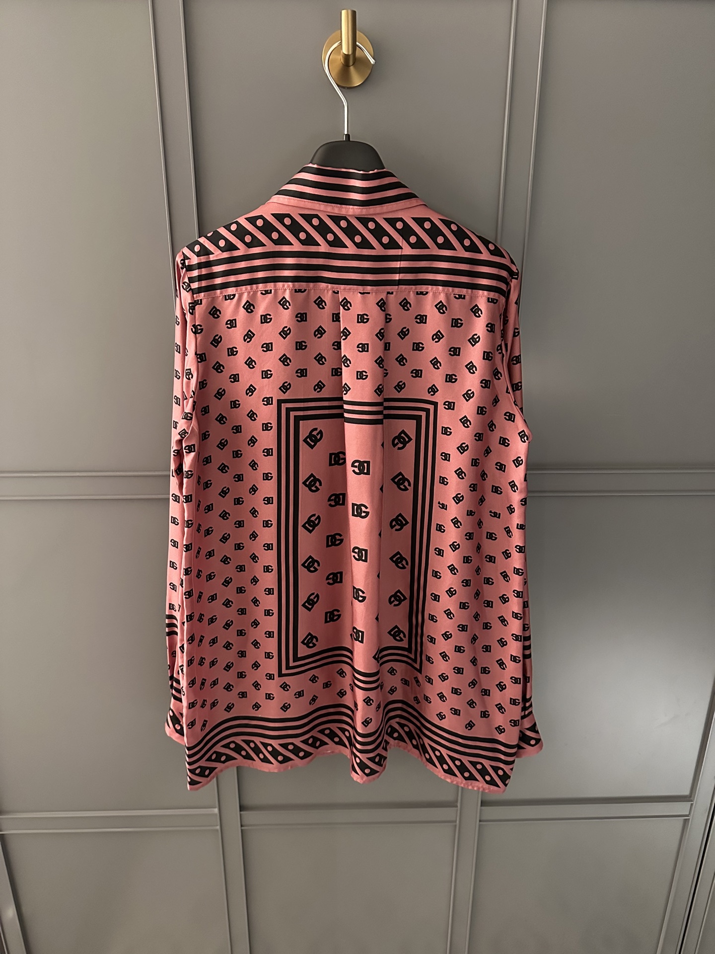 DOLCE & GABBANA Женская рубашка шёлк DOLCE & GABBANA Женская рубашка шёлк