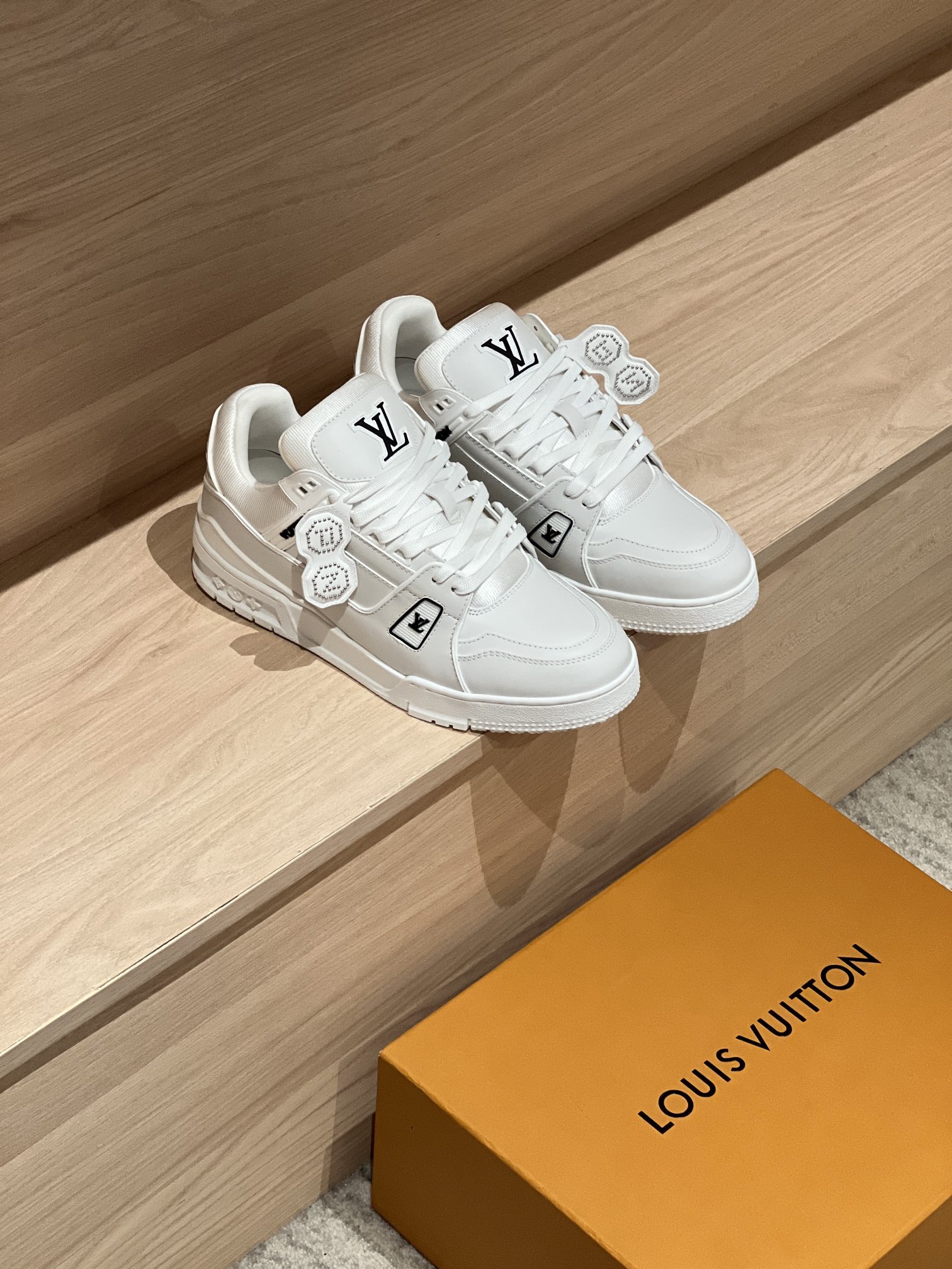 LOUIS VUITTON Кроссовки LV Trainer 25FW