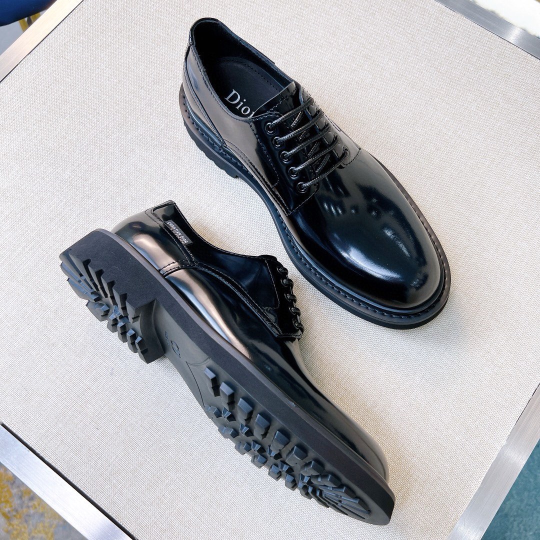 CHRISTIAN DIOR Мужские классические туфли CHRISTIAN DIOR Мужские классические туфли