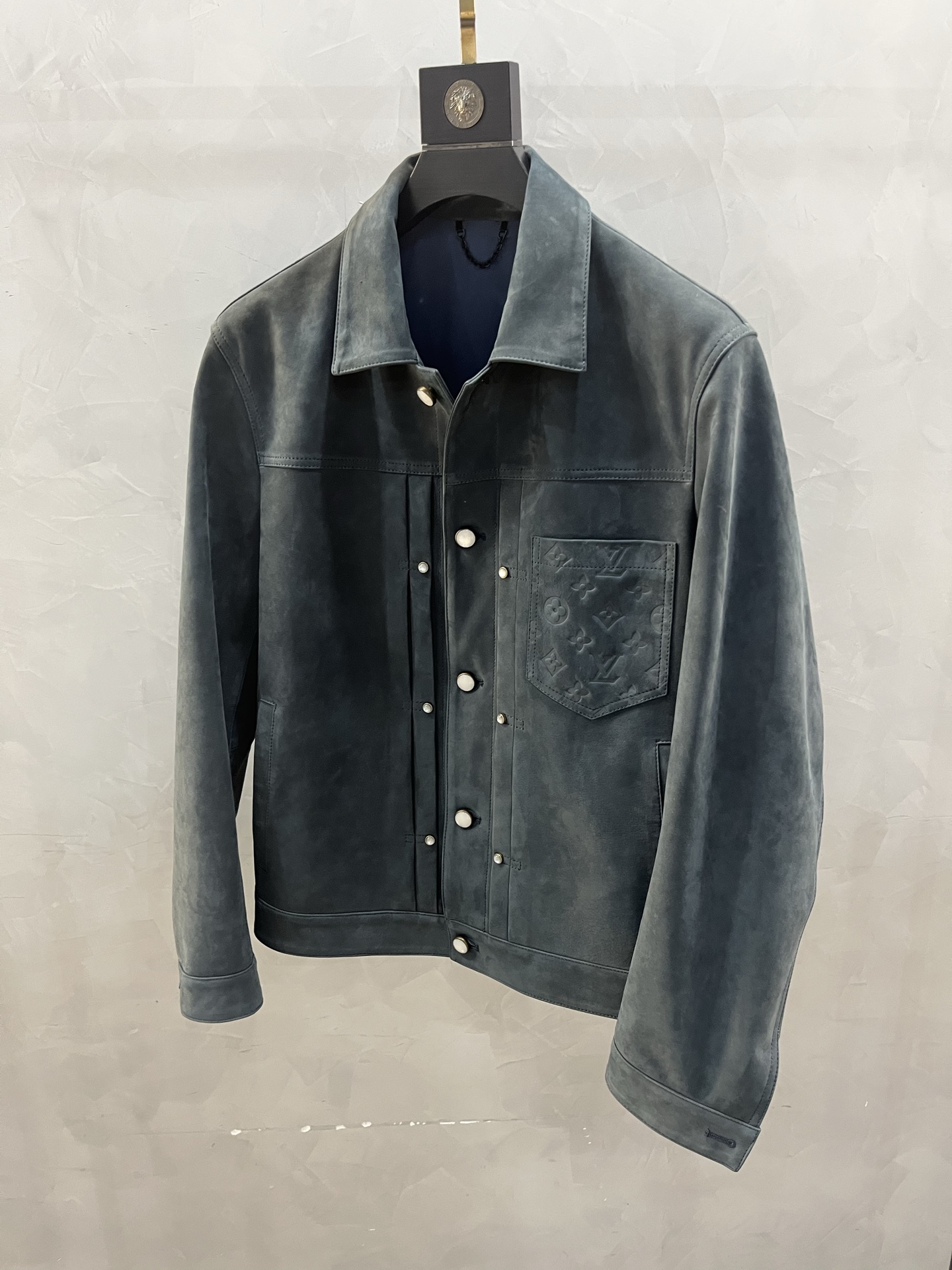 LOUIS VUITTON Мужская кожаная куртка LOUIS VUITTON Мужская кожаная куртка
