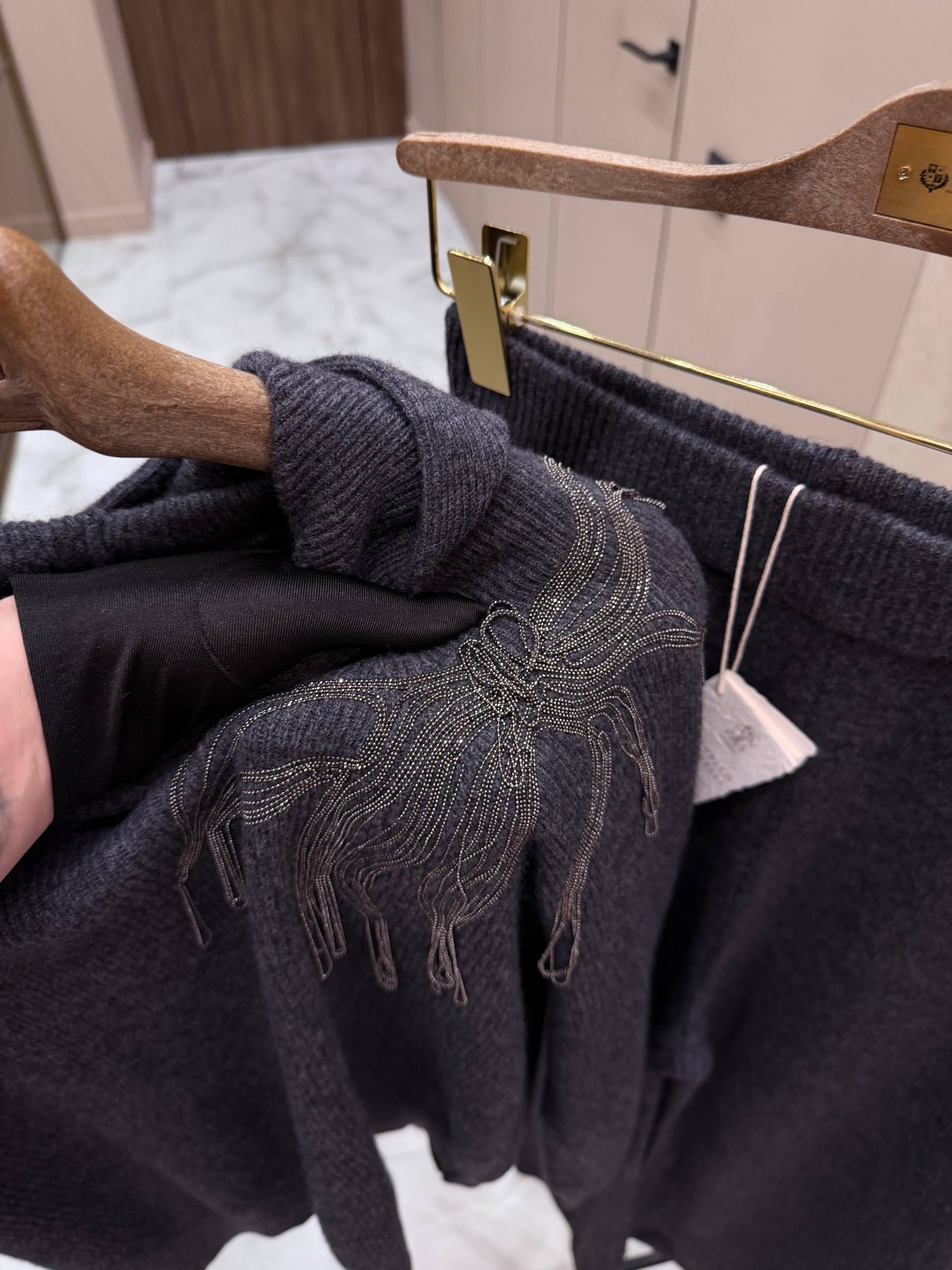 BRUNELLO CUCINELLI Женский костюм из кашемира BRUNELLO CUCINELLI Женский костюм из кашемира