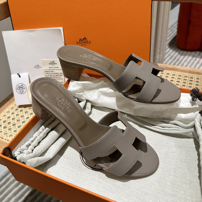  HERMES Женские сандалии Oasis Epsom