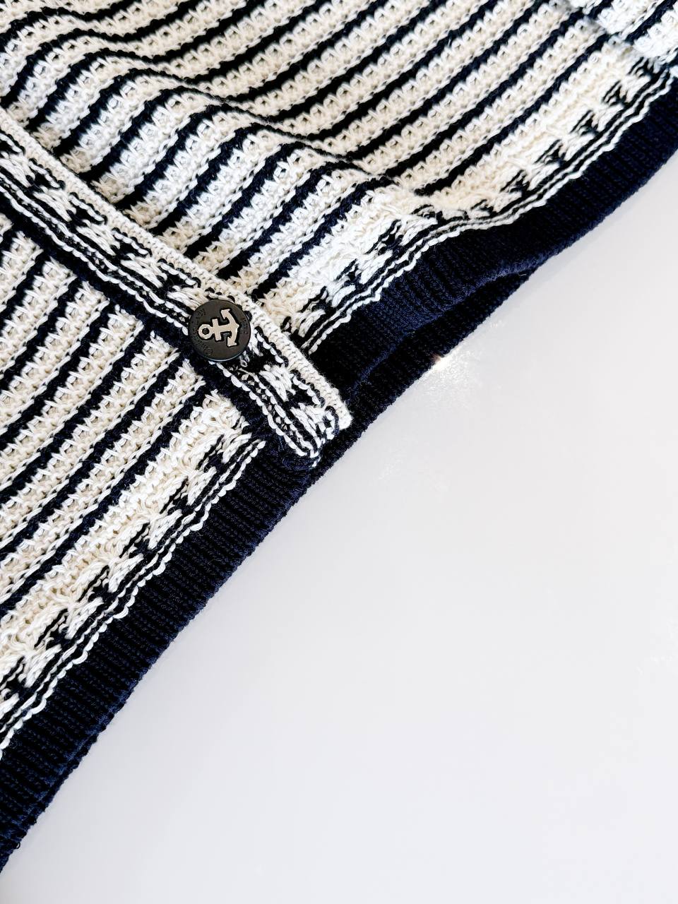 CHRISTIAN DIOR Женский кардиган CHRISTIAN DIOR Женский кардиган