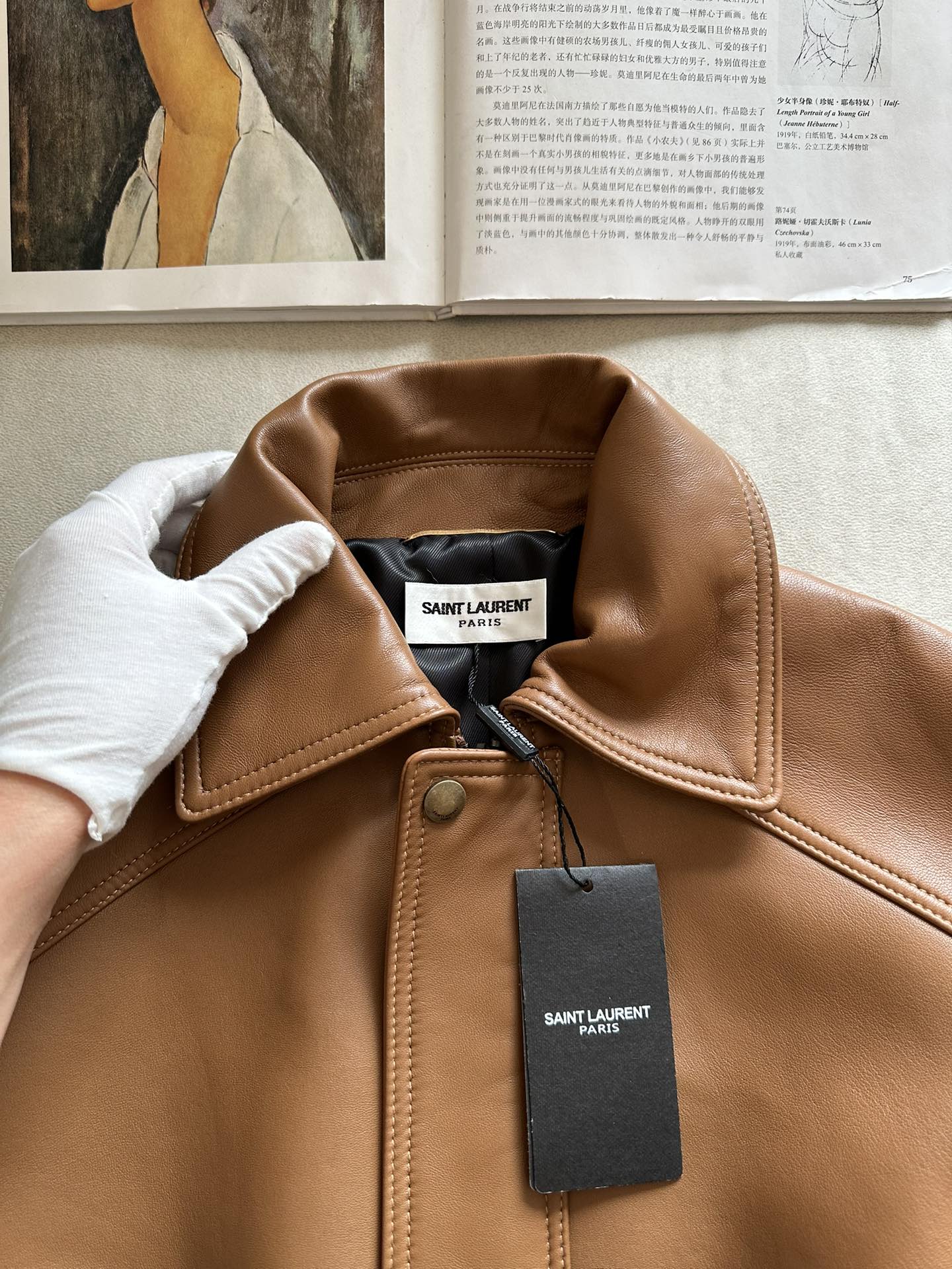 SAINT LAURENT Женская кожаная куртка SAINT LAURENT Женская кожаная куртка