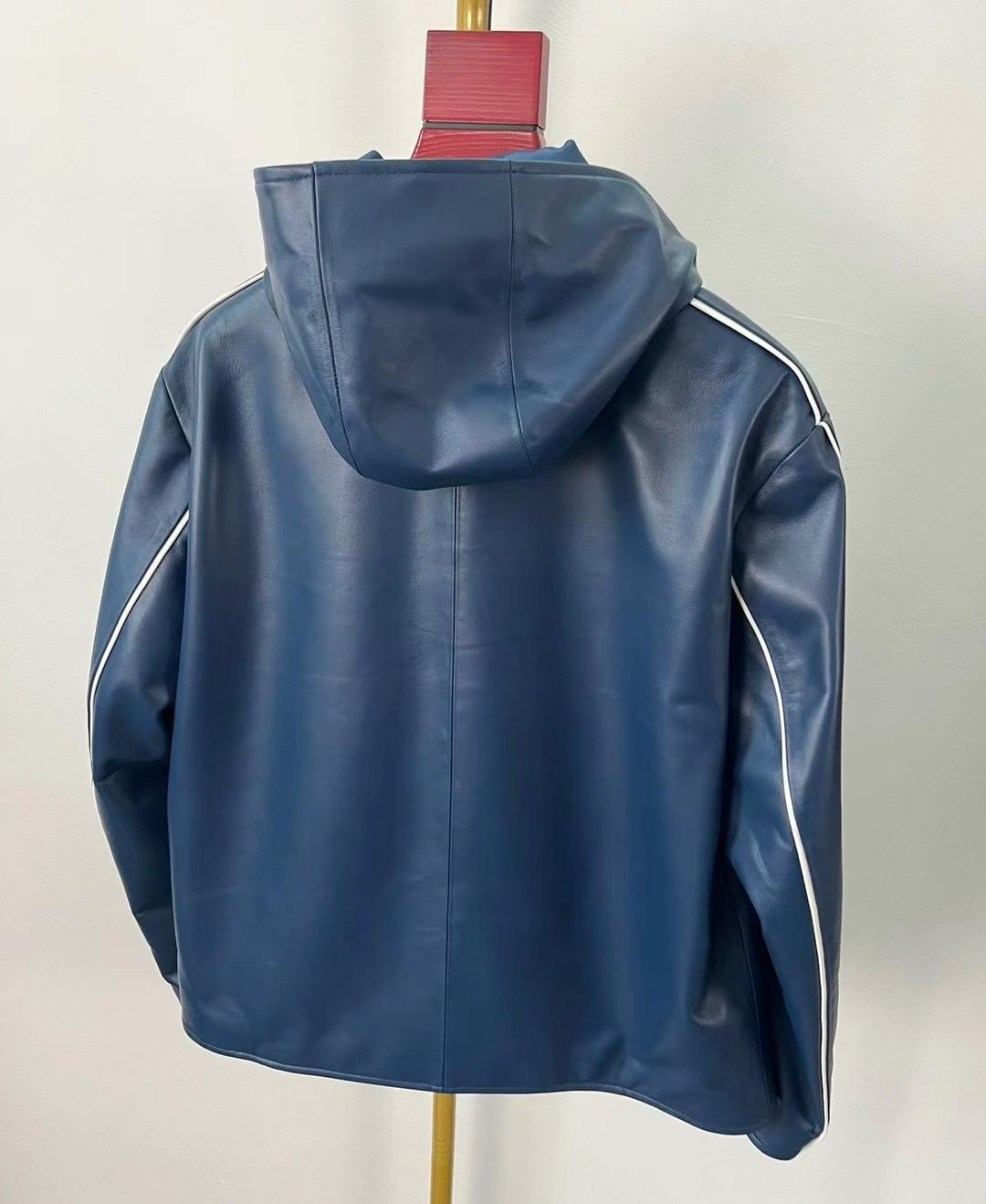 VALENTINO Мужская кожаная куртка VALENTINO Мужская кожаная куртка