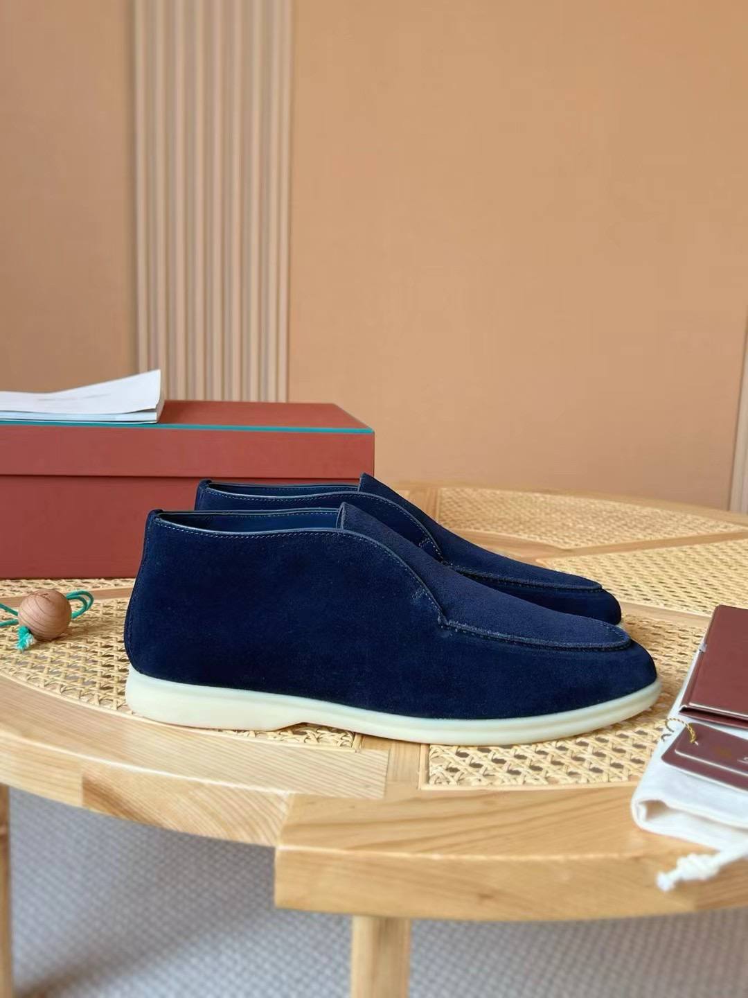 LORO PIANA Мужские лоферы из натуральной замши