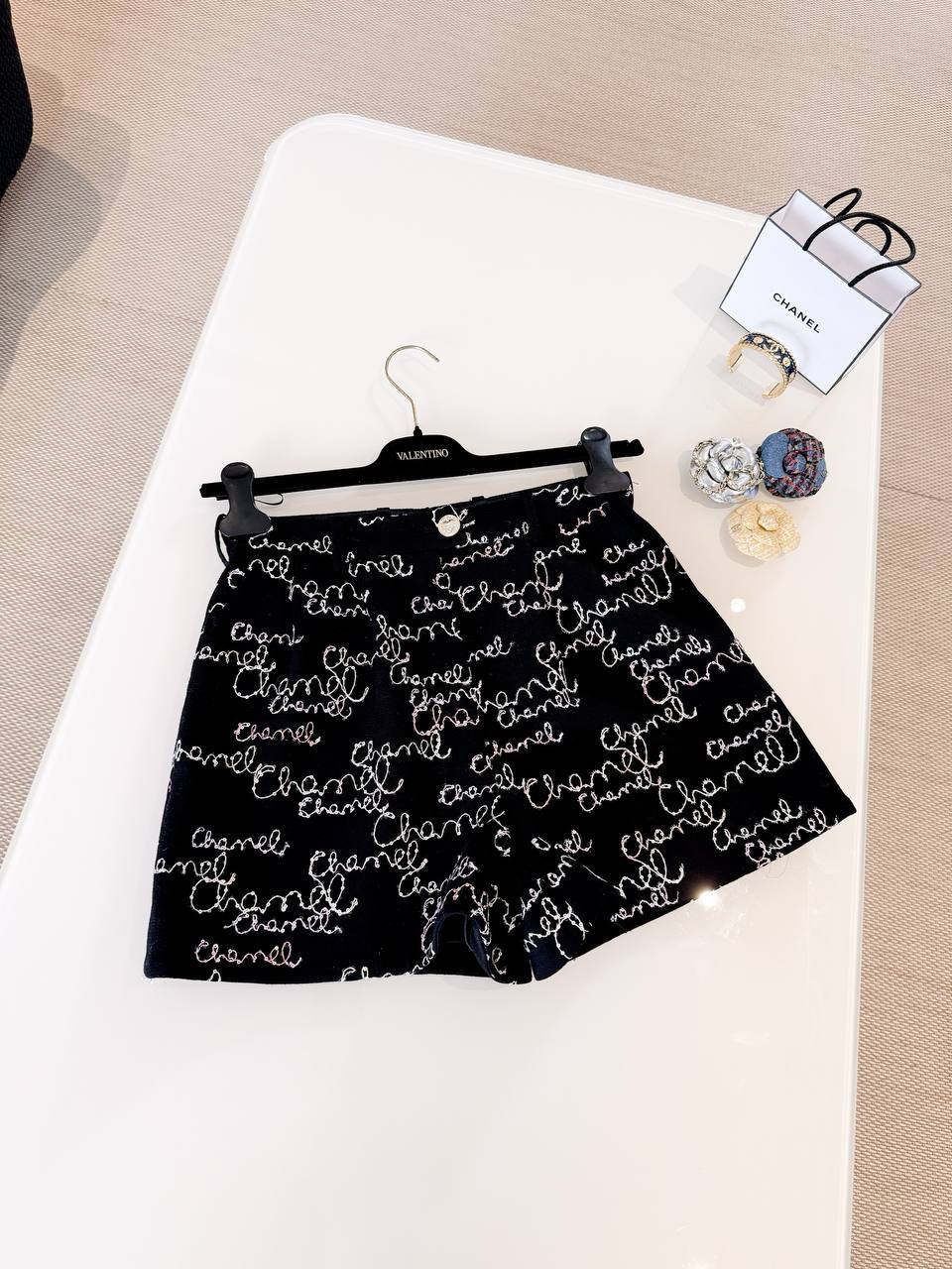 CHANEL Женские шорты CHANEL Женские шорты