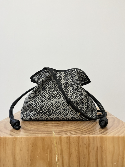 LOEWE Женская сумка Flamenco из жаккарда