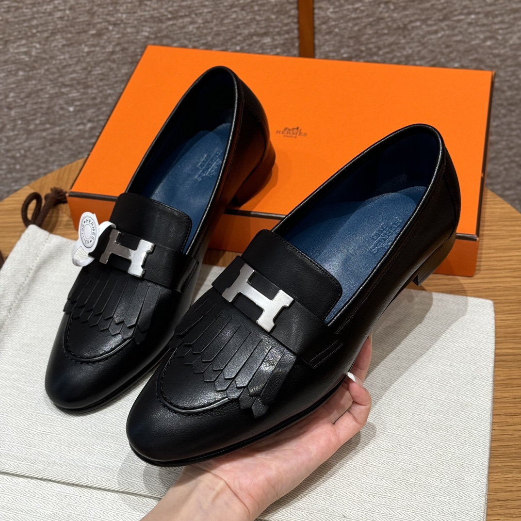 HERMES Женские лоферы Royal 