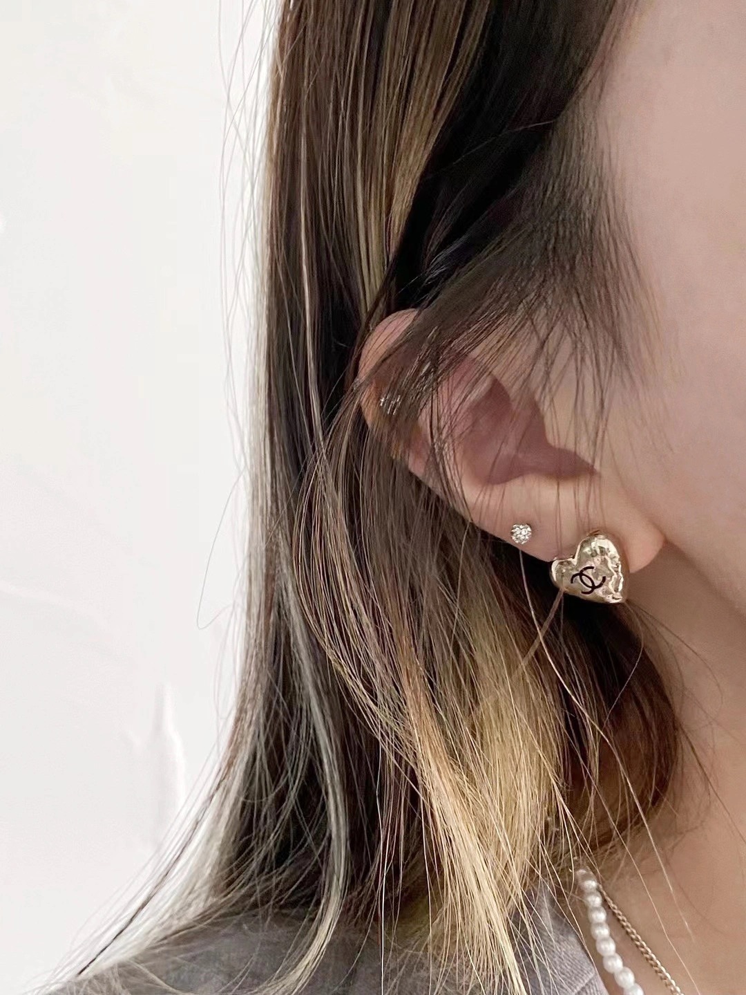 CHANEL Женские серьги CHANEL Женские серьги