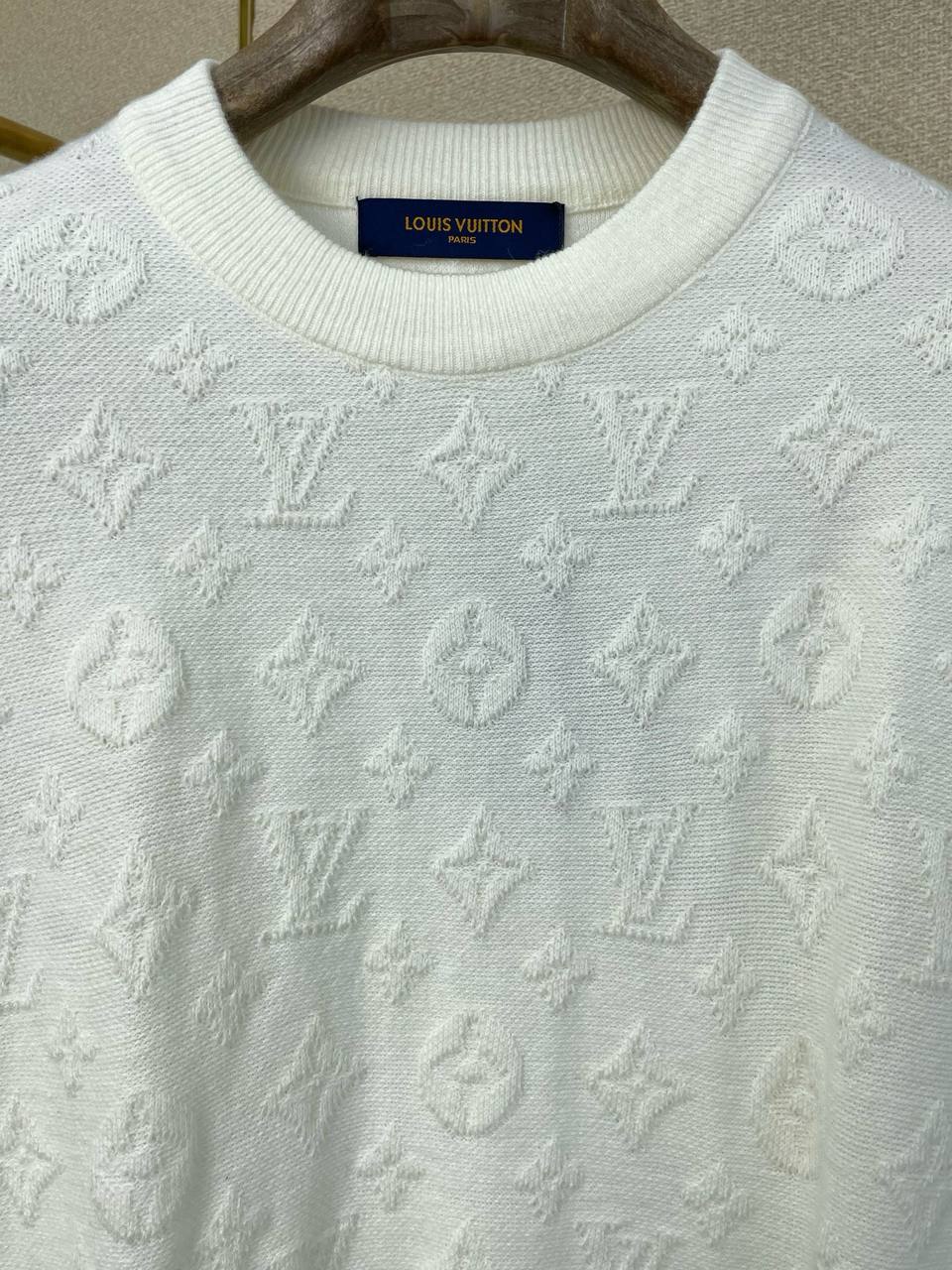 LOUIS VUITTON Мужской кардиган LOUIS VUITTON Мужской кардиган