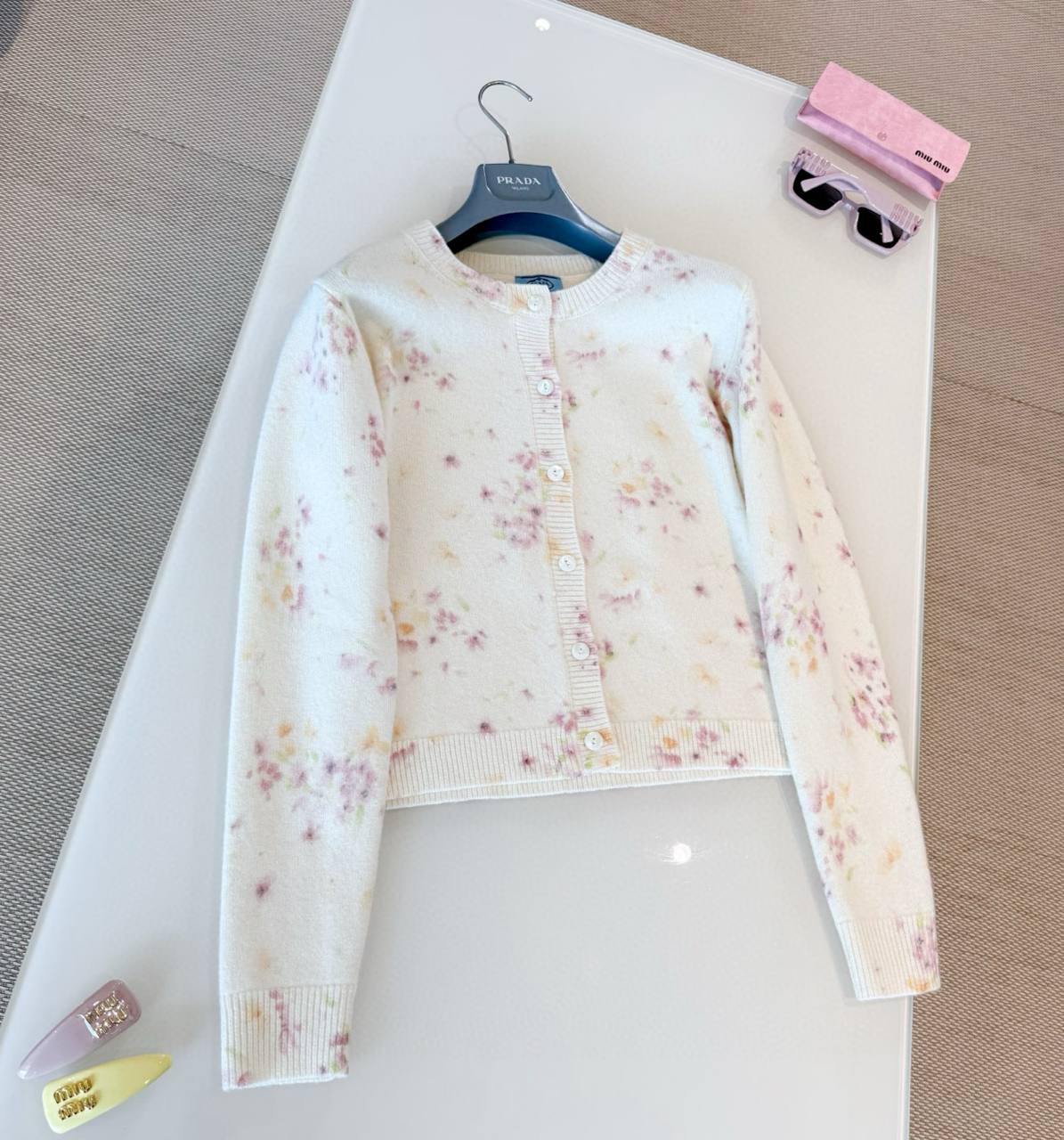 PRADA Женский кардиган  PRADA Женский кардиган