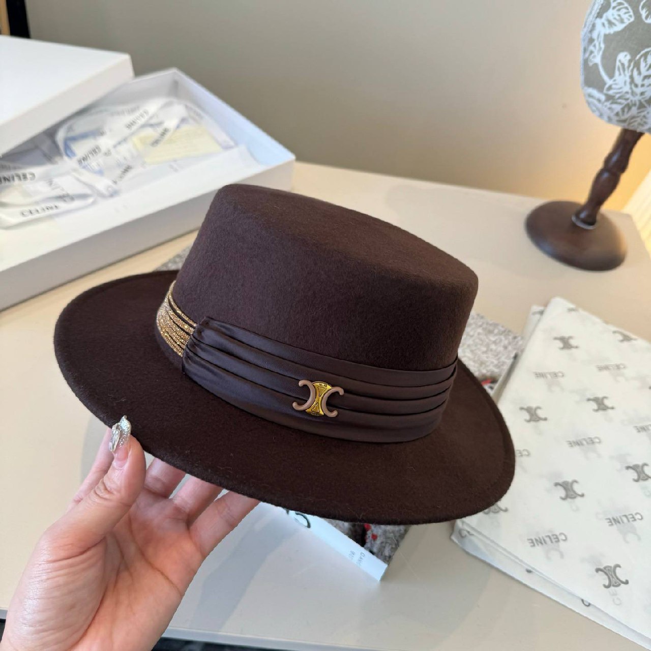 CELINE Женская шляпа из шерсти