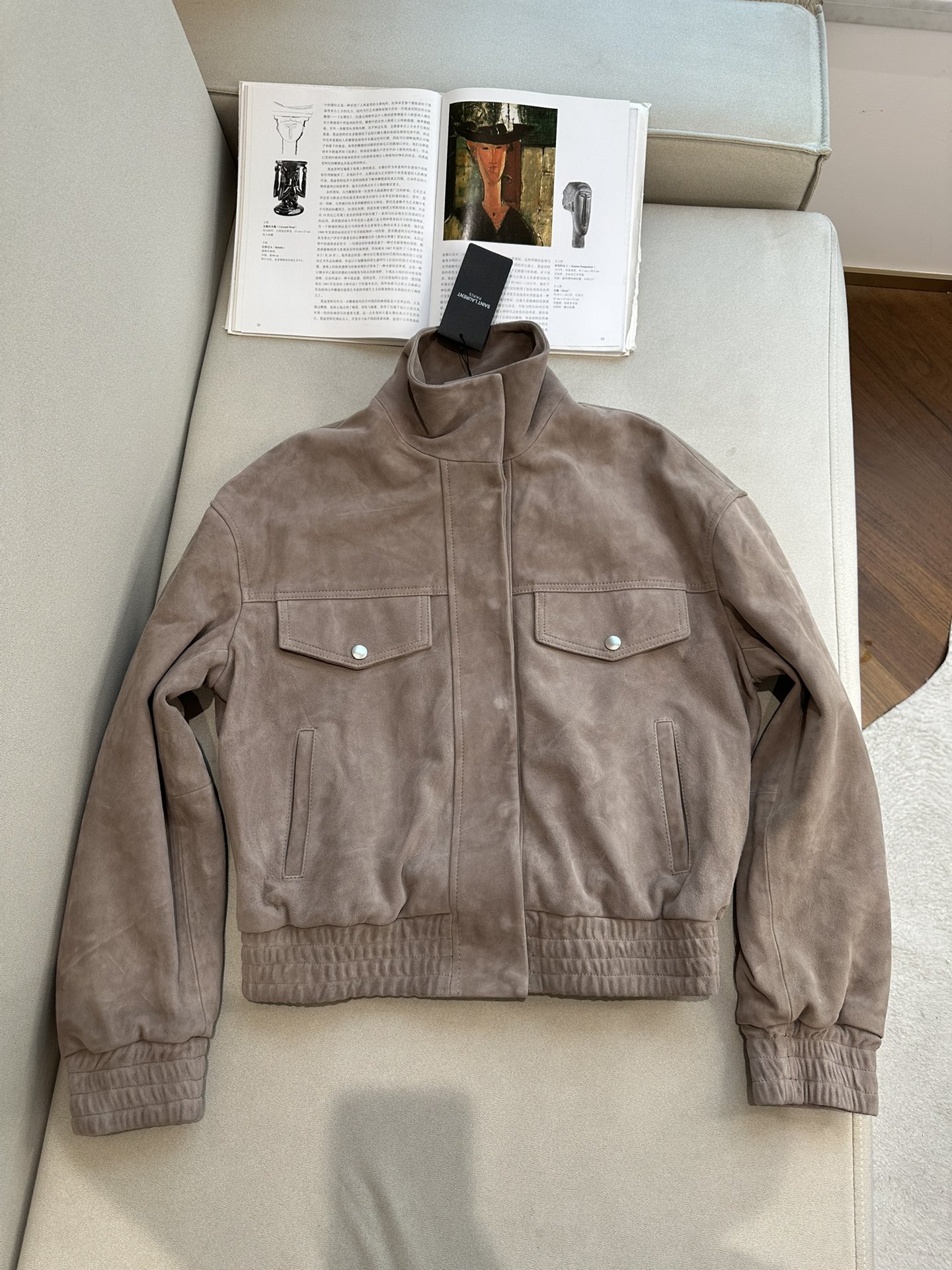 SAINT LAURENT Женский костюм из замши SAINT LAURENT Женский костюм из замши