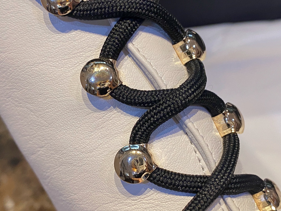 CHANEL Женские ботинки на шнуровке 23b CHANEL Женские ботинки на шнуровке 23b