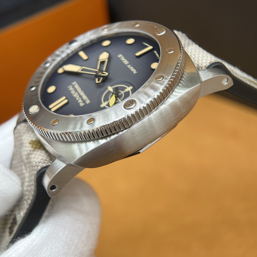 PANERAI Мужские часы Submersible Pam01518 44 мм PANERAI Мужские часы Submersible Pam01518 44 мм