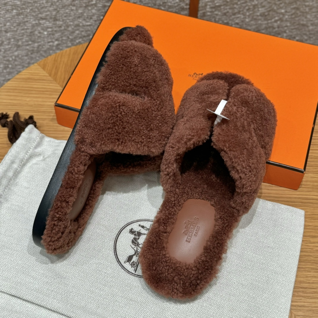 HERMES Мужские сандалии Izmir из шерсти