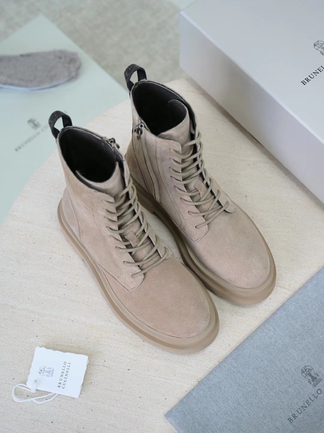 BRUNELLO CUCINELLI Женские ботинки  BRUNELLO CUCINELLI Женские ботинки
