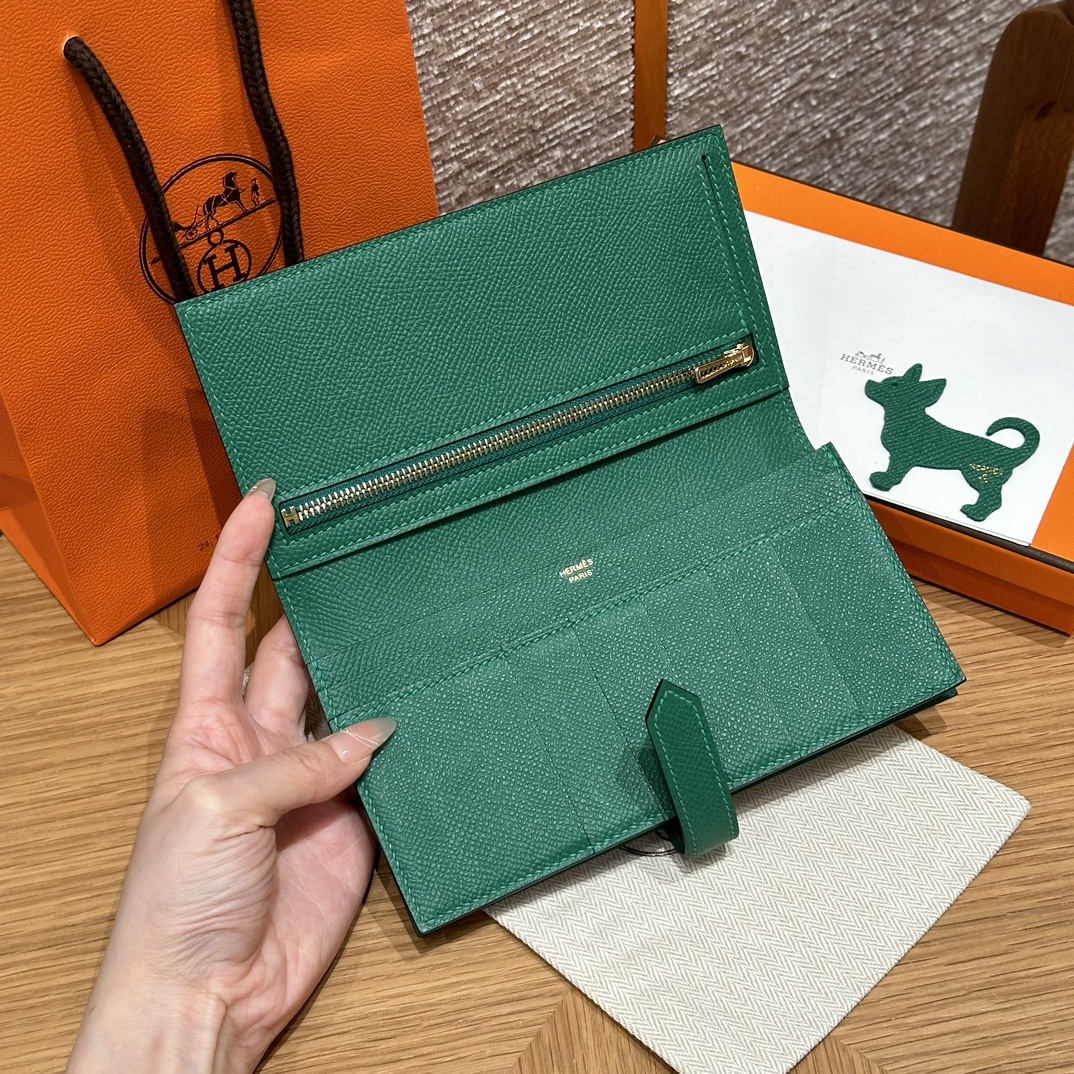 HERMES Кошелёк Bearn 17.5 см U4/Vert vertigo Epsom HERMES Кошелёк Bearn 17.5 см U4/Vert vertigo Epsom