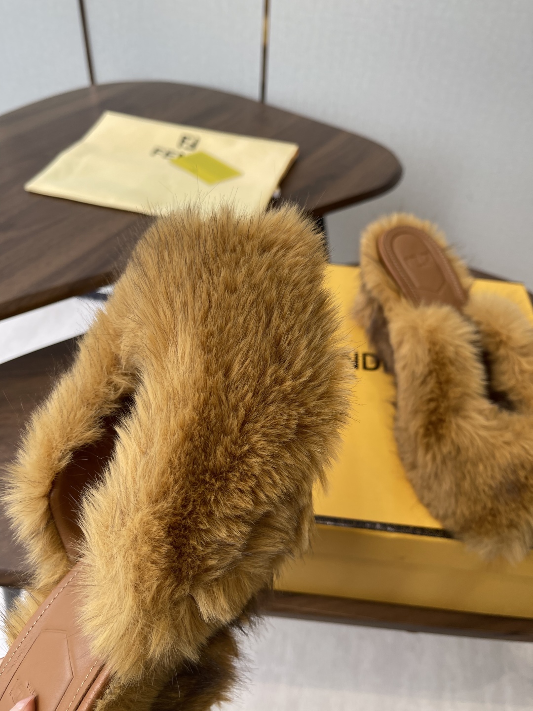 FENDI Женские мюли