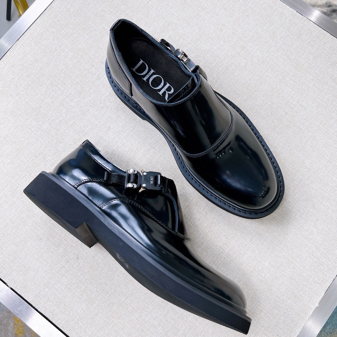 CHRISTIAN DIOR Мужские туфли броги CHRISTIAN DIOR Мужские туфли броги