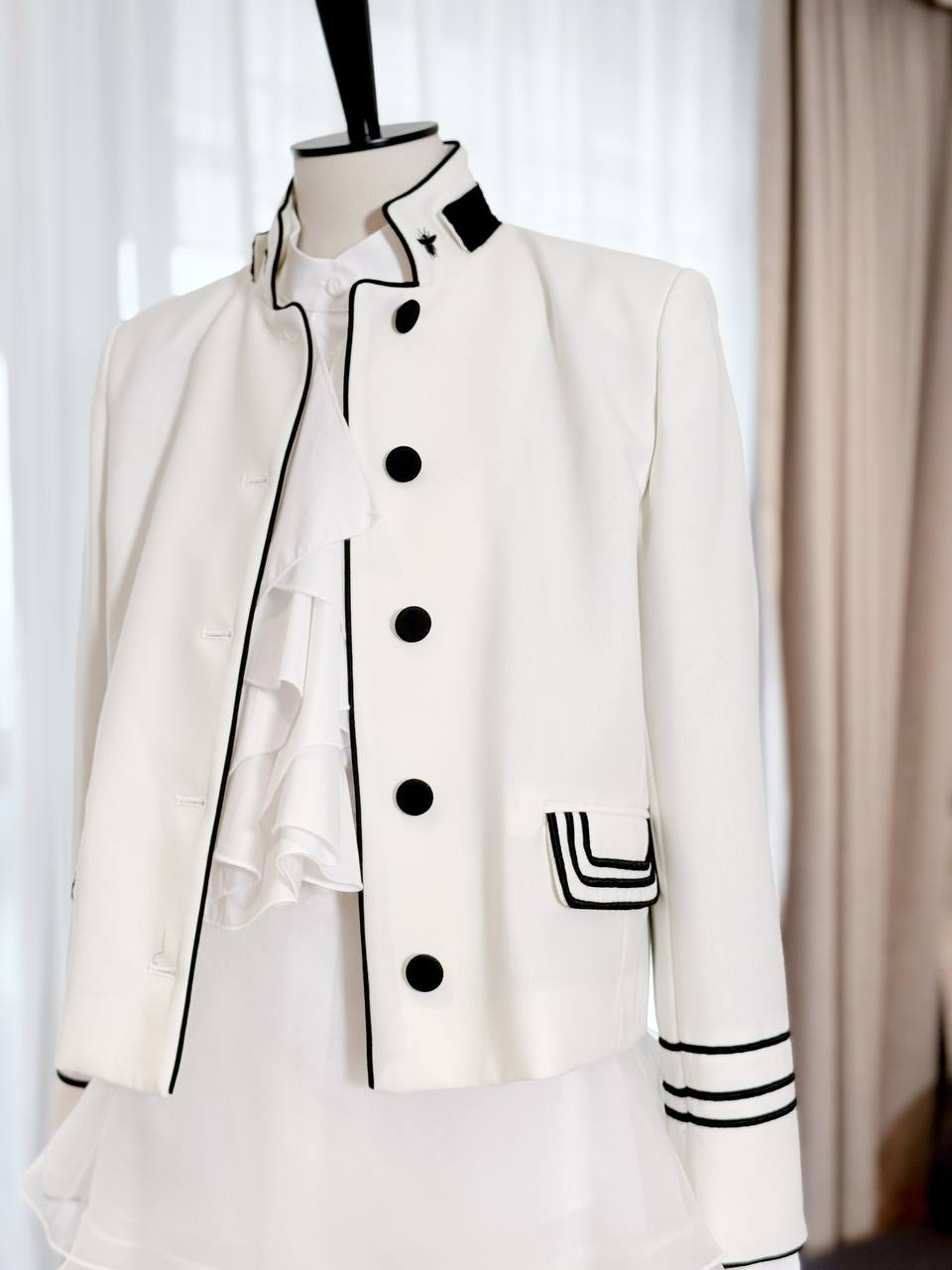 CHRISTIAN DIOR Женский жакет CHRISTIAN DIOR Женский жакет