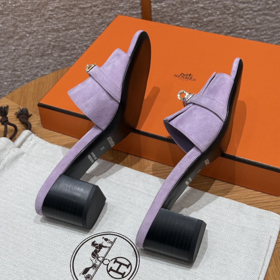 HERMES Женские сандалии Gigi Kelly из замши HERMES Женские сандалии Gigi Kelly из замши