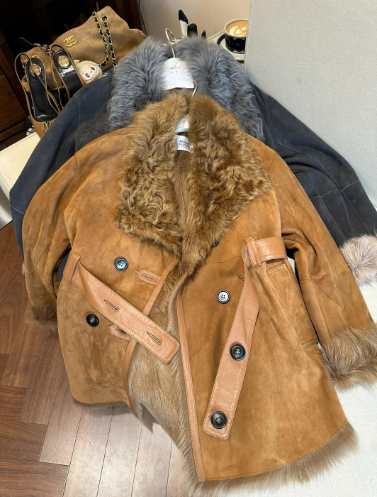 BRUNELLO CUCINELLI Женская замшевая дублёнка с мехом лисы