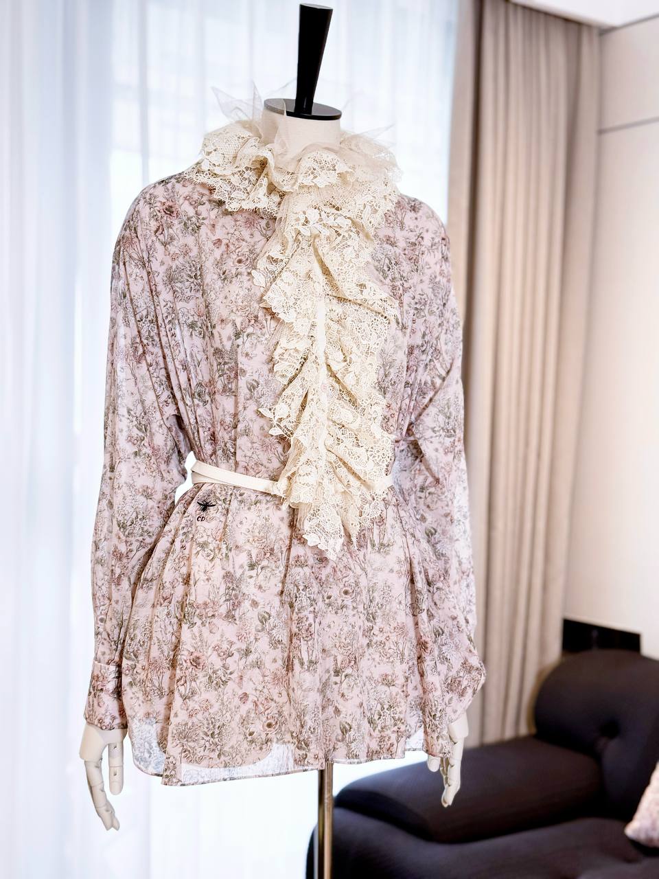 CHRISTIAN DIOR Женская рубашка из шелка CHRISTIAN DIOR Женская рубашка из шелка