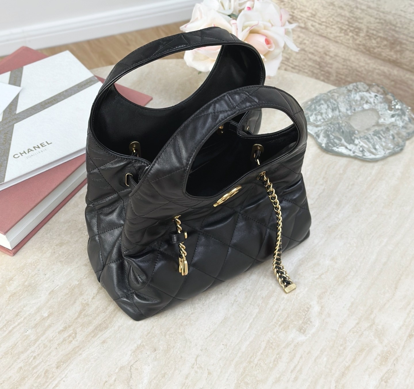 CHANEL Женская сумка hobo 25p CHANEL Женская сумка hobo 25p