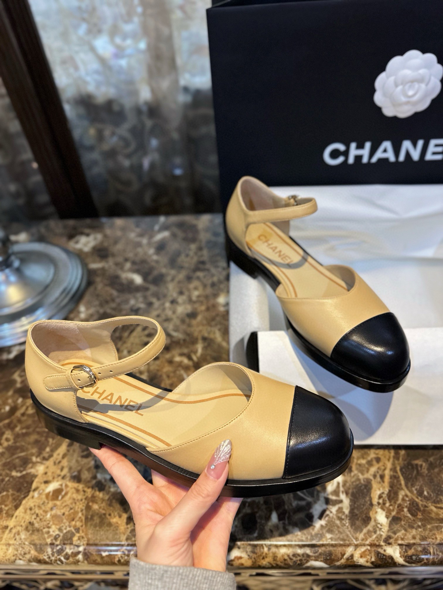 CHANEL Туфли женские  CHANEL Туфли женские