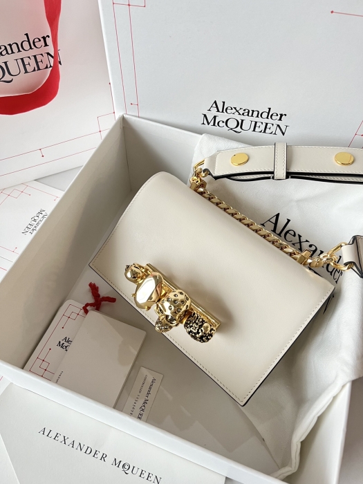 ALEXANDER MCQUEEN Сумка на цепочке