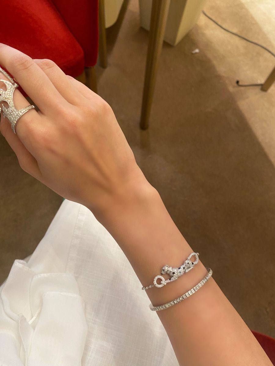 CARTIER Браслет Panthère De Cartier белое золото и бриллианты CARTIER Браслет Panthère De Cartier белое золото и бриллианты