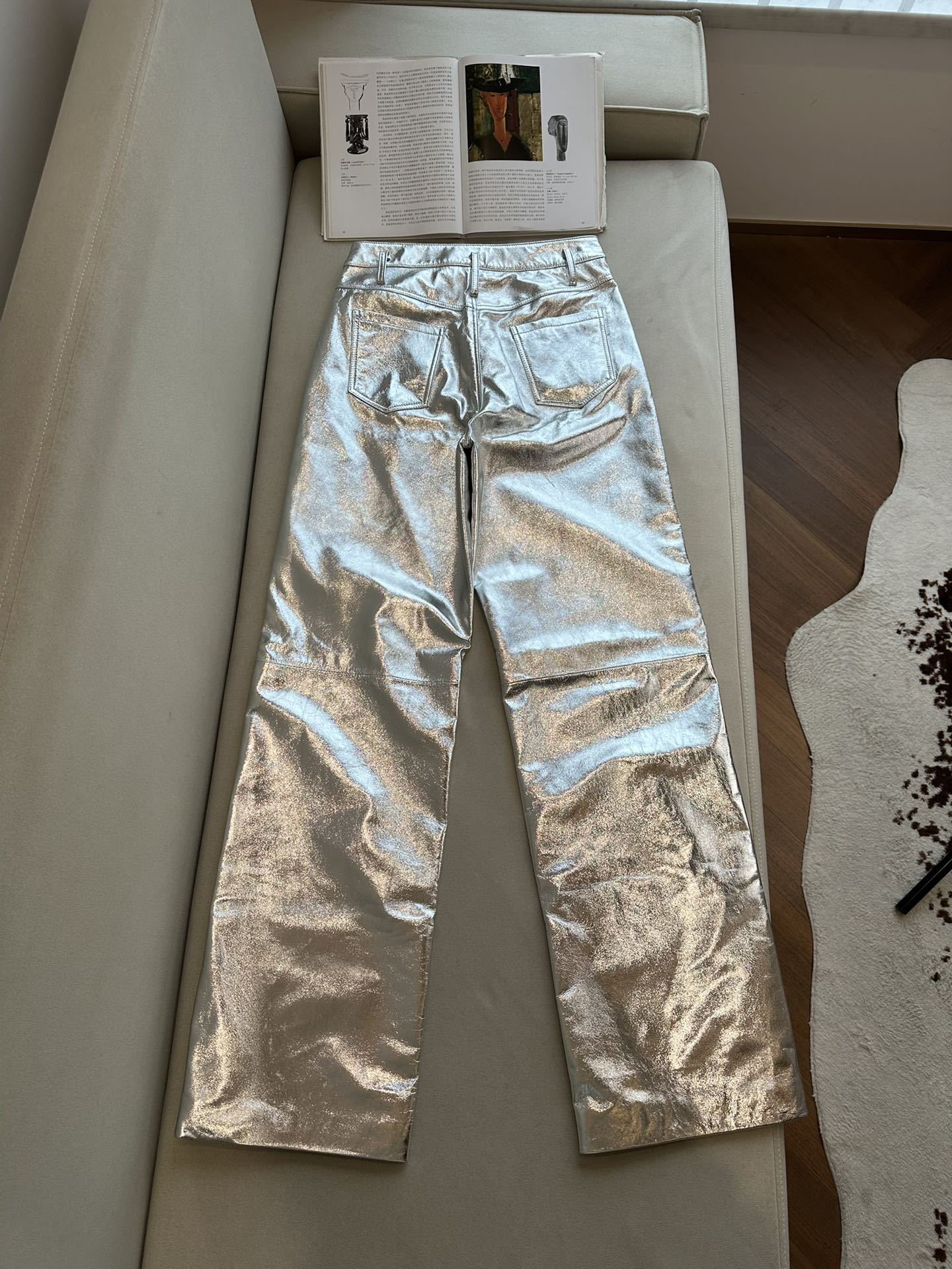 SAINT LAURENT Женские кожаные брюки SAINT LAURENT Женские кожаные брюки