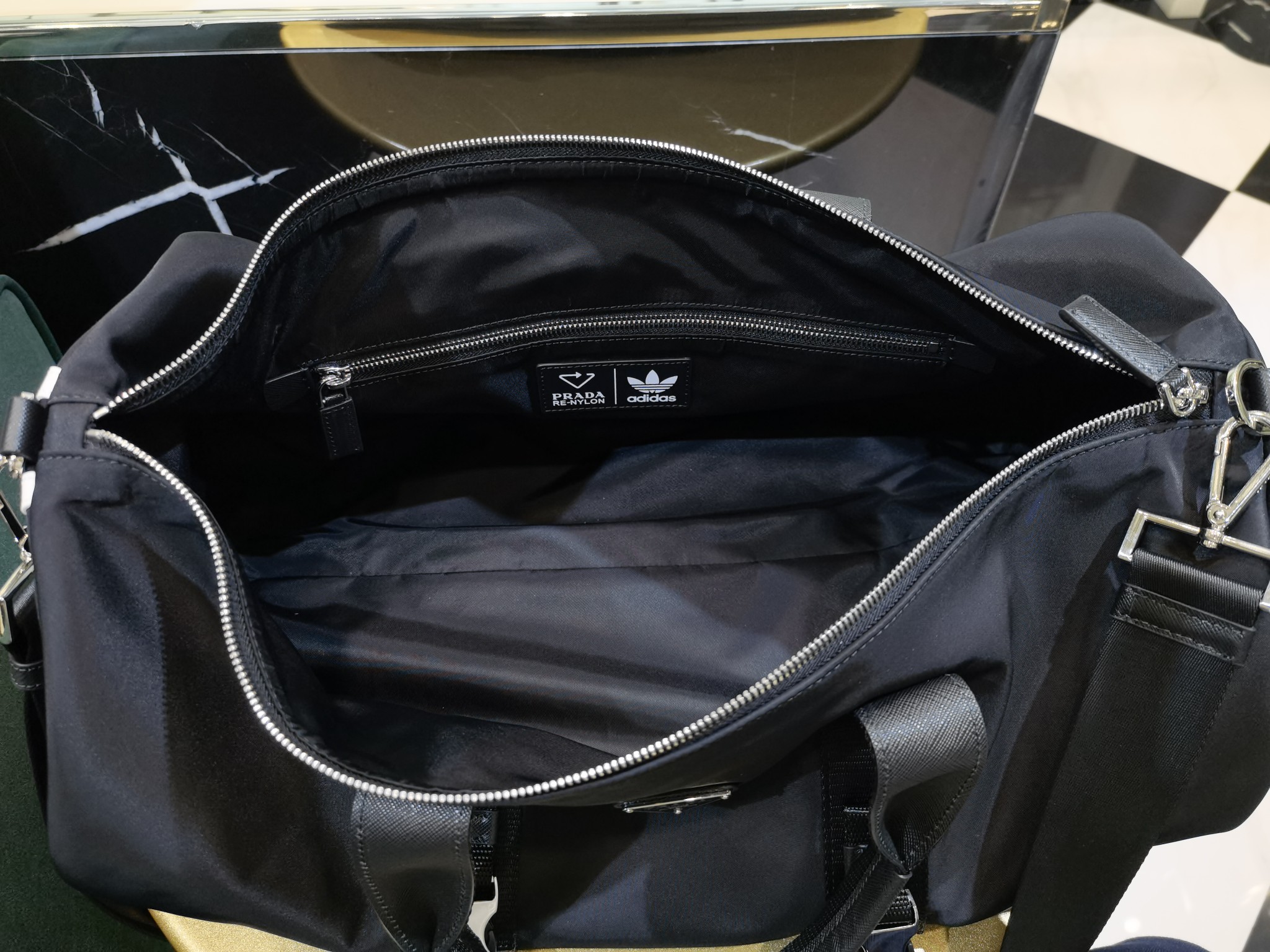 PRADA Мужская дорожная сумка 2VC015 PRADA Мужская дорожная сумка 2VC015