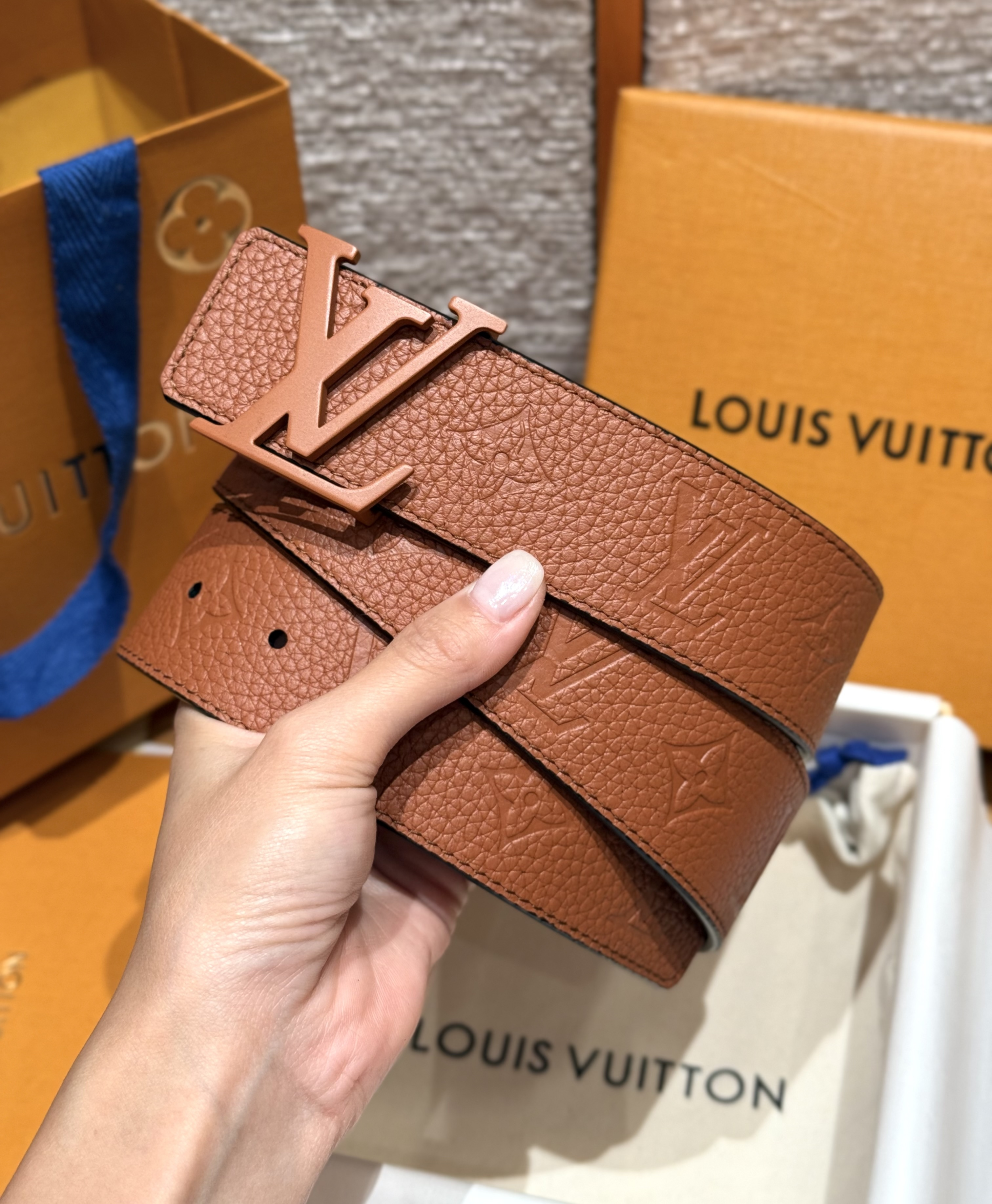 LOUIS VUITTON Мужской ремень 