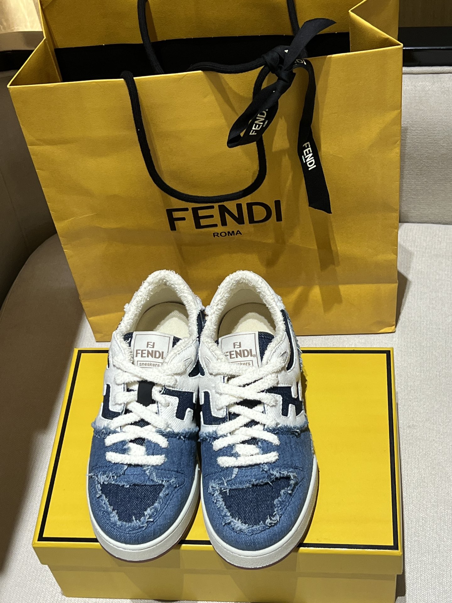 FENDI Кроссовки из денима FENDI Кроссовки из денима